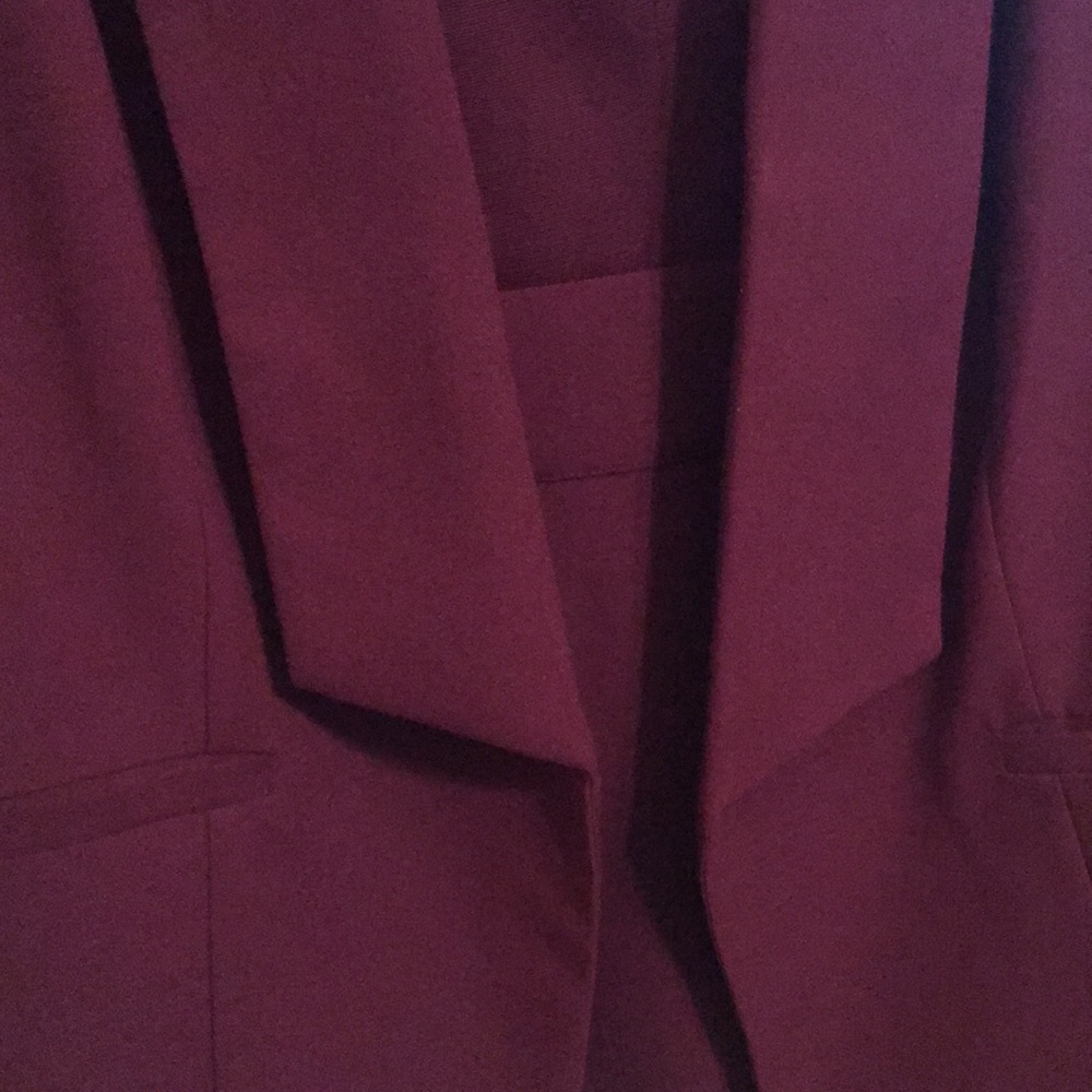 Eggplant purple 3/4 sleeve blazer